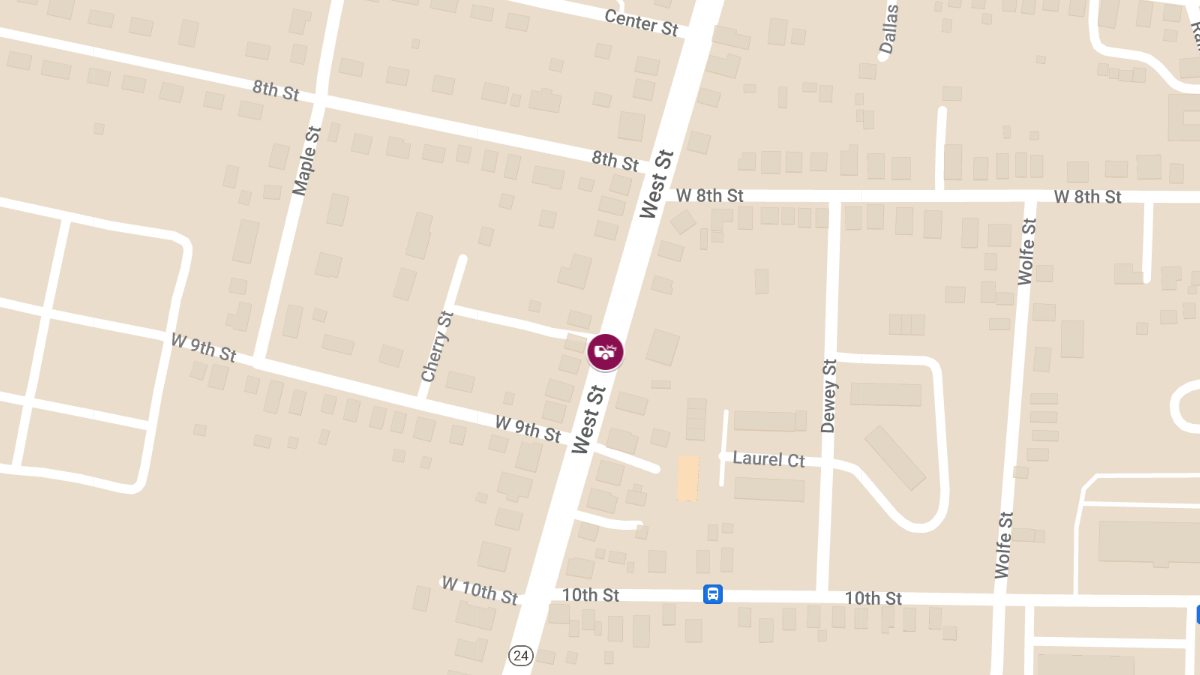 Crash at 907 West St