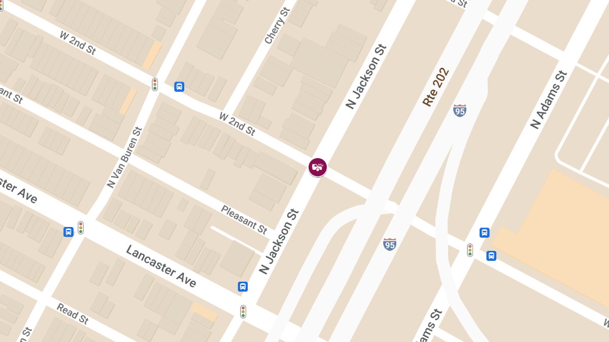 Crash with Injuries Reported at 2nd St and Jackson St