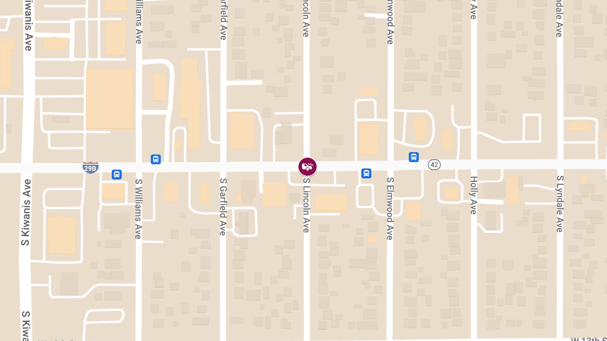 Injuries Reported in Accident at W 12th St and S Lincoln Ave