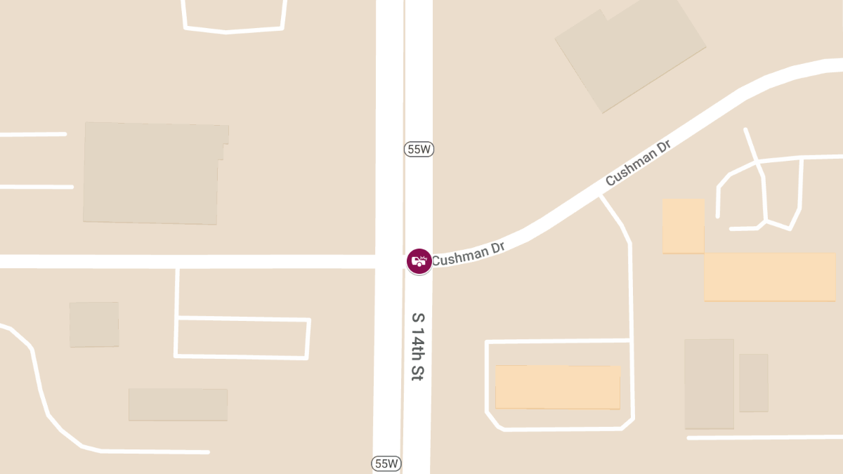Injury Crash at 14th St and Cushman Dr