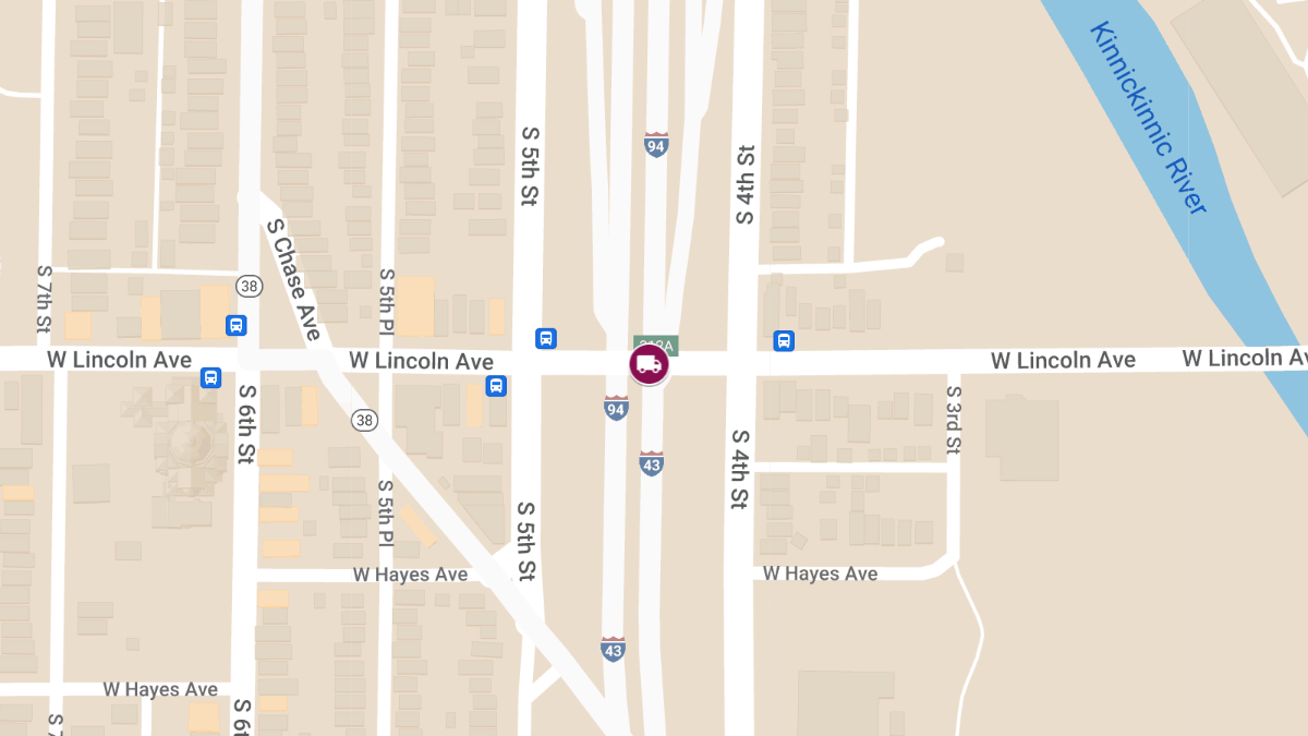 Semi-Truck Accident with Injuries on NB I-43 at Lincoln Ave