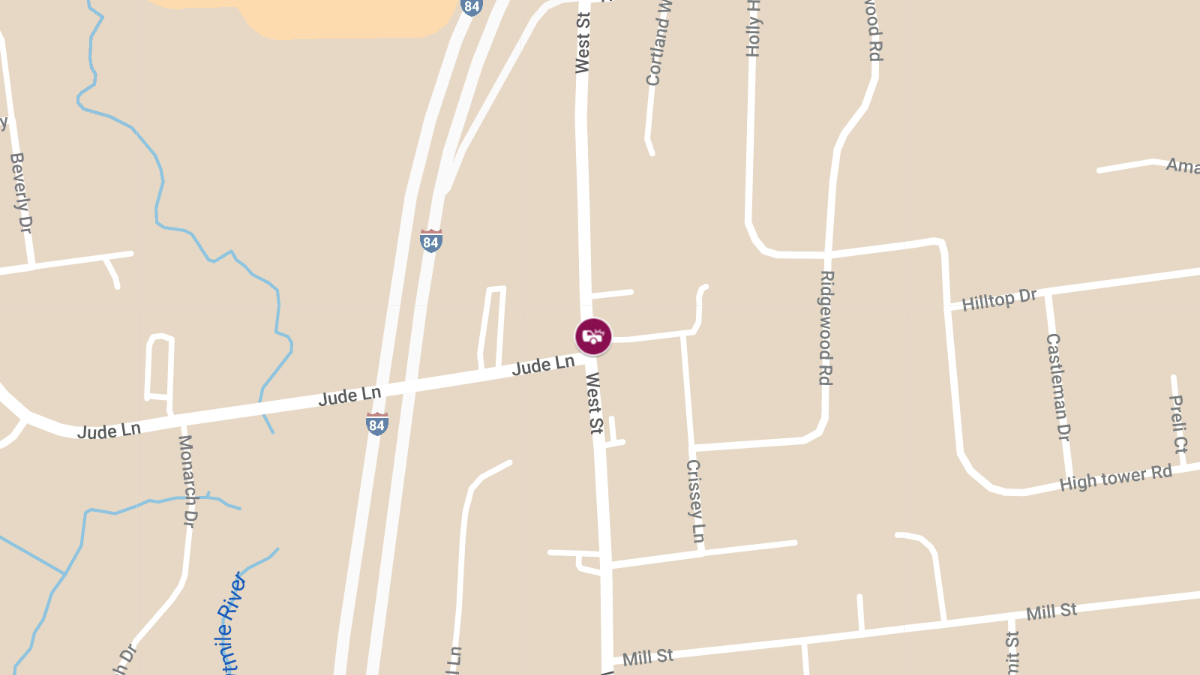 Car Crash at Sisters Nail Salon on West St