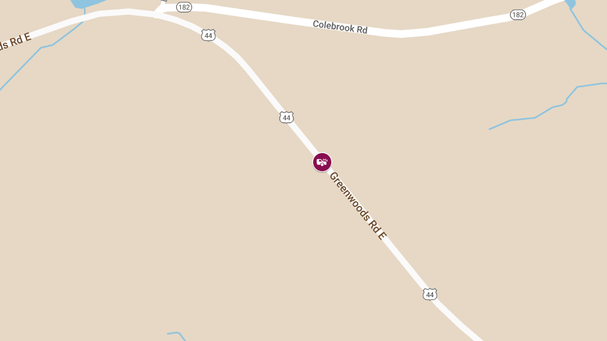 Crash on West Greenwoods Rd resulting in one death and serious injuriesΒ