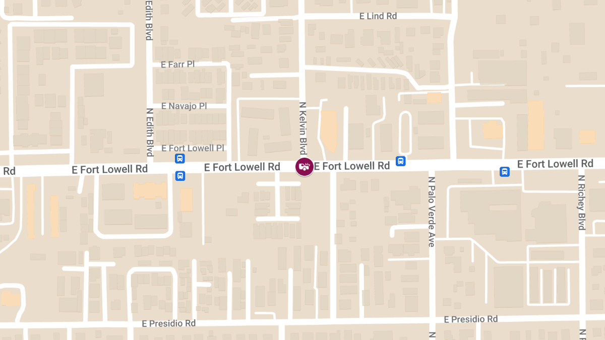 Crash with Injuries at Ft Lowell Rd and Kelvin Blvd