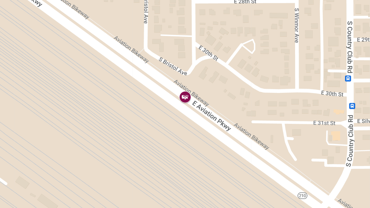 Crash with Injuries on Westbound Ramp from Golf Links to Aviation Hwy