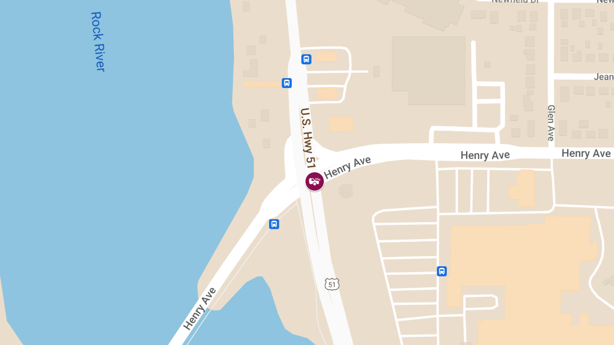 Injury Accident at Riverside Dr and Henry Ave