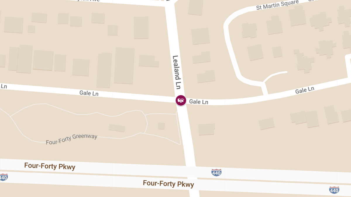 Injury Crash at Lealand Ln and Gale Ln