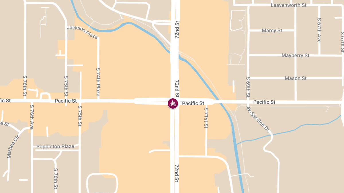 Motorcycle Accident with Injuries at 72nd St and Pacific St