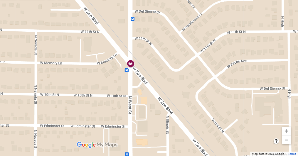 Traffic Accident With Injuries at West St and Zoo Blvd
