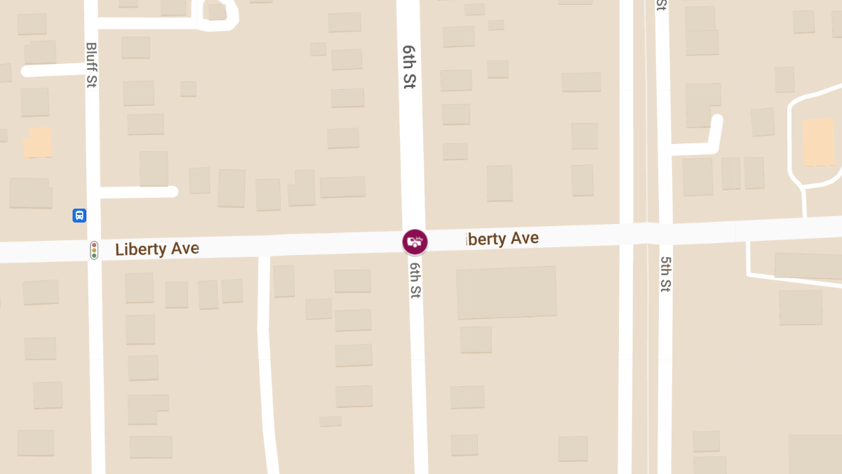 Vehicle Accident with Injuries at 6th St and Liberty Ave