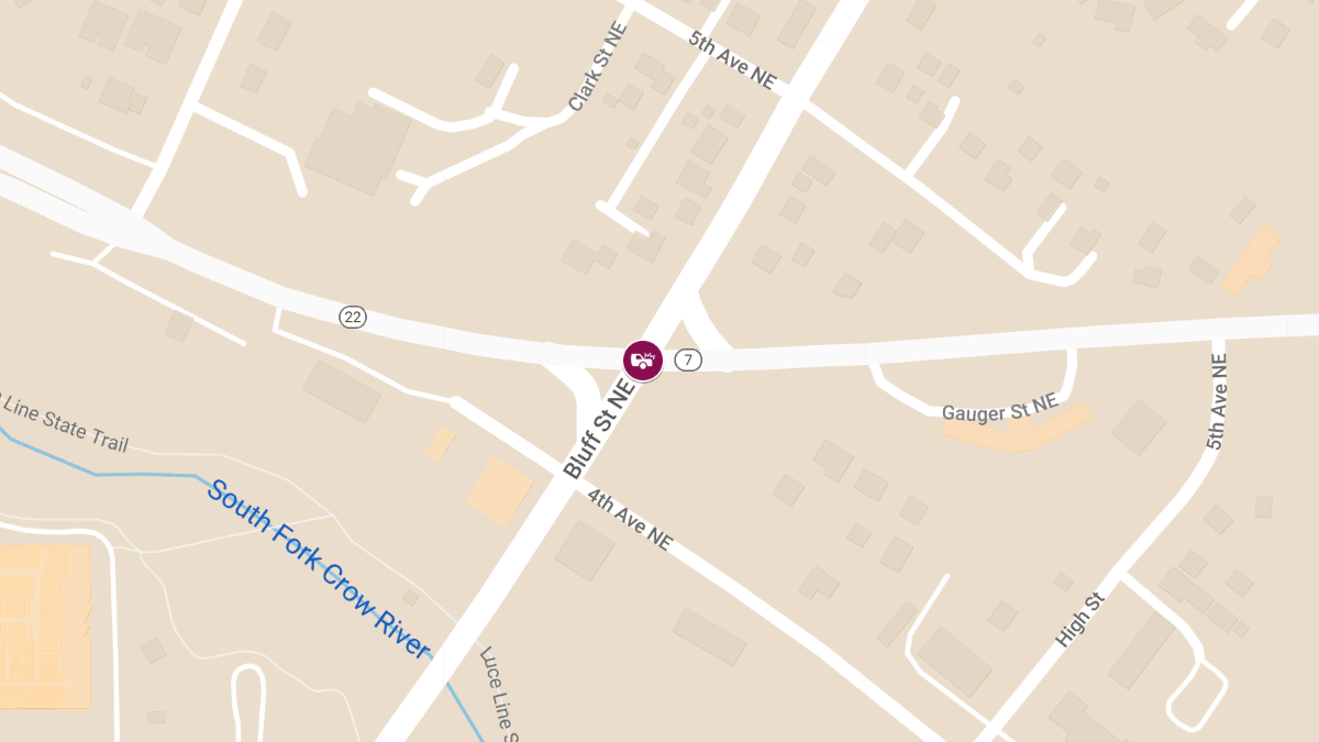 Accident at Highway 7 and Bluff St NE Causes Injuries