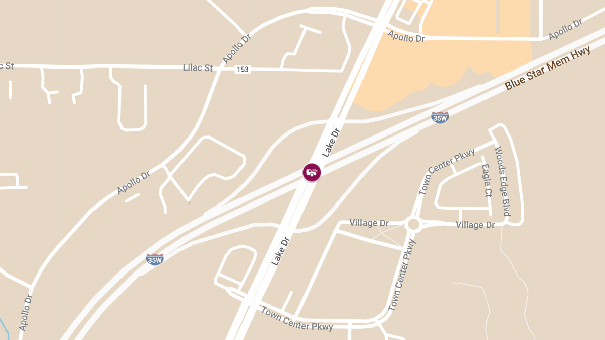 Accident with Injuries on I-35W at Lake Dr N