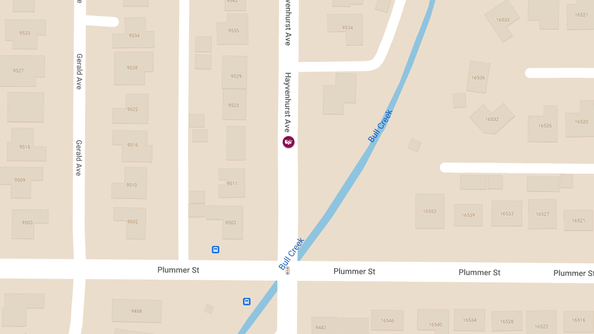 Car Crash with Injuries Reported at 9503 Hayvenhurst Ave