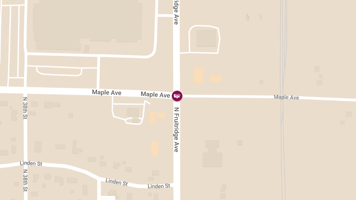 Crash at Fruitridge and Maple Leads to injuries