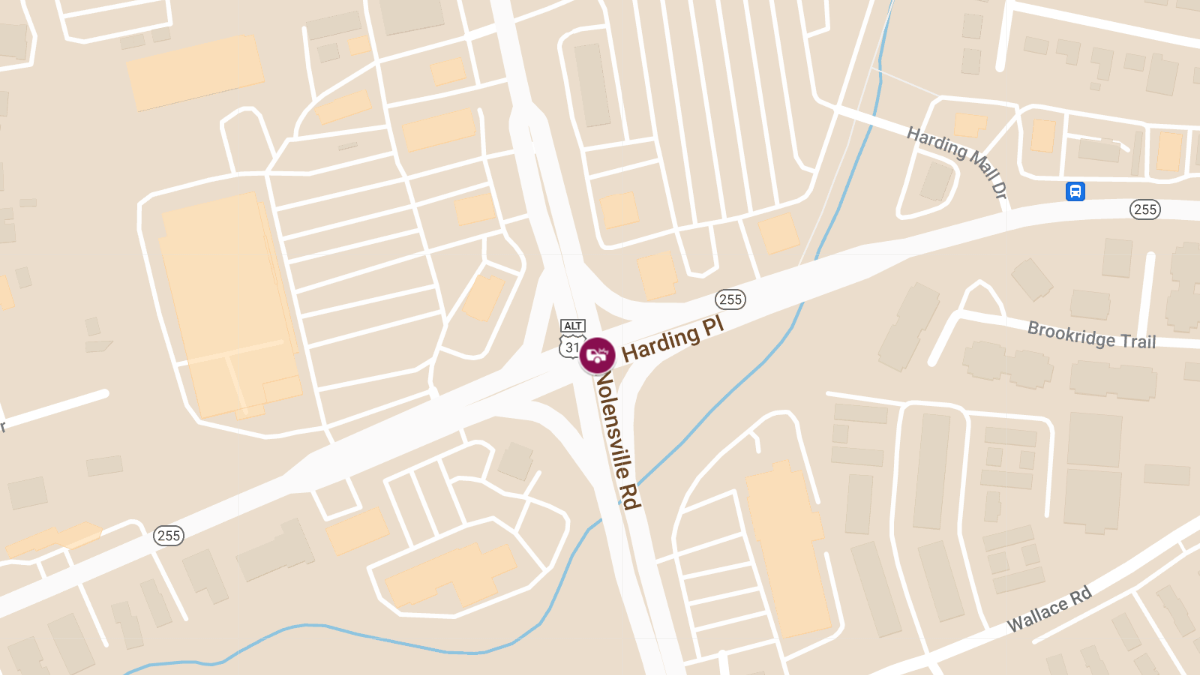 Crash at Nolensville Pike and Harding Pl Causes Injuries