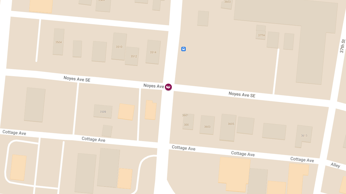 Crash with Injuries at 36th St SE & Noyes Ave SE