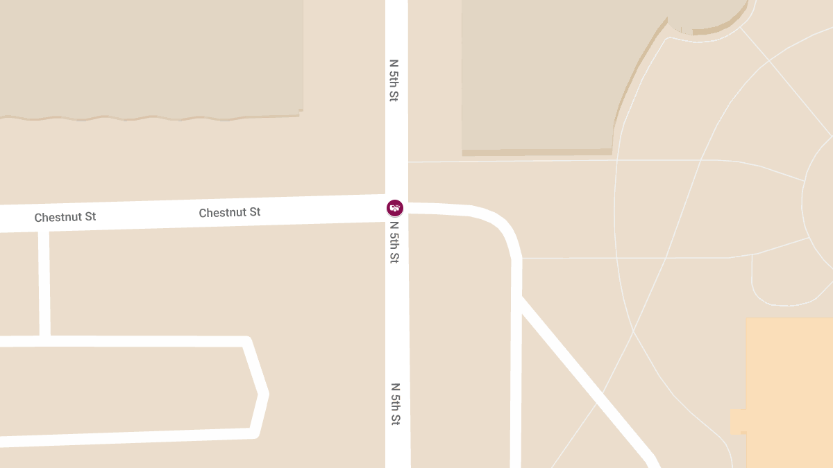 Crash with Injuries at 5th St & Chestnut St