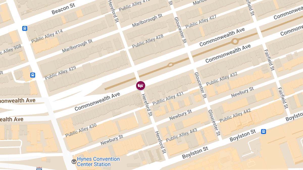 Crash with Injuries at Commonwealth Ave and Hereford St