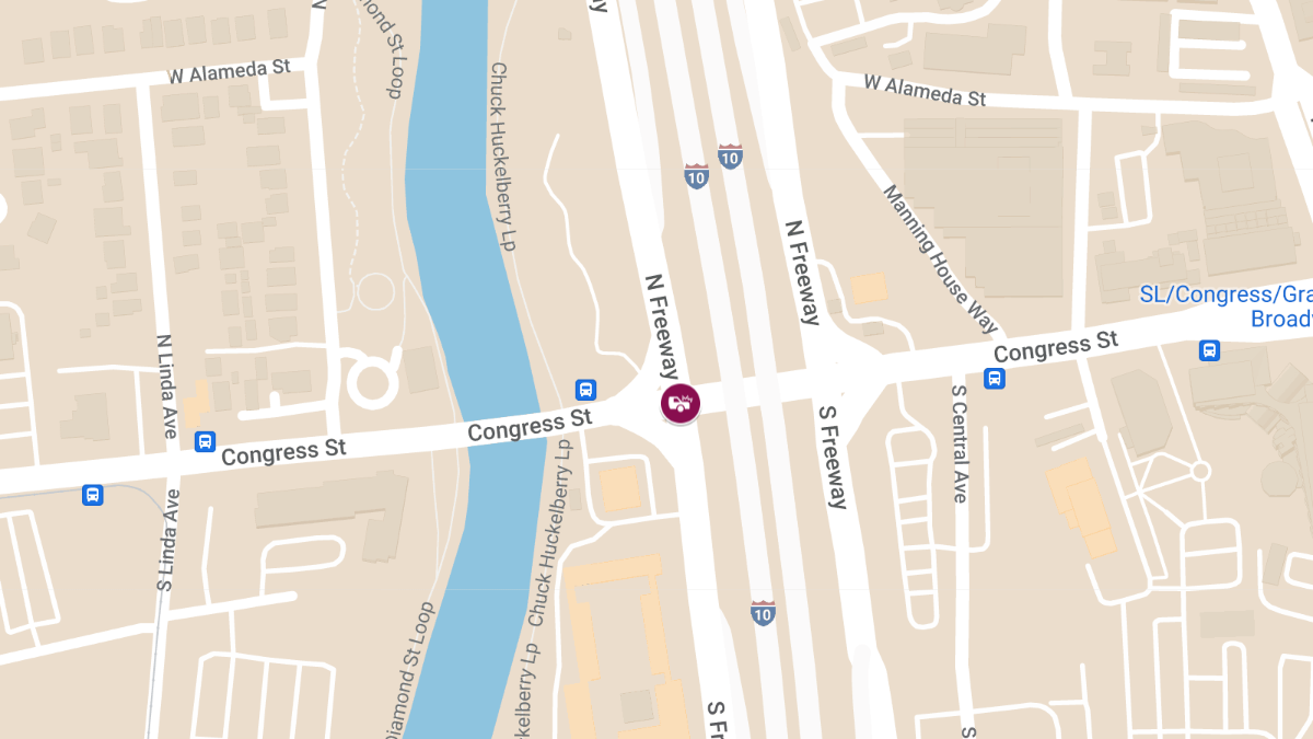 Crash with Injuries at W Congress St and N Freeway