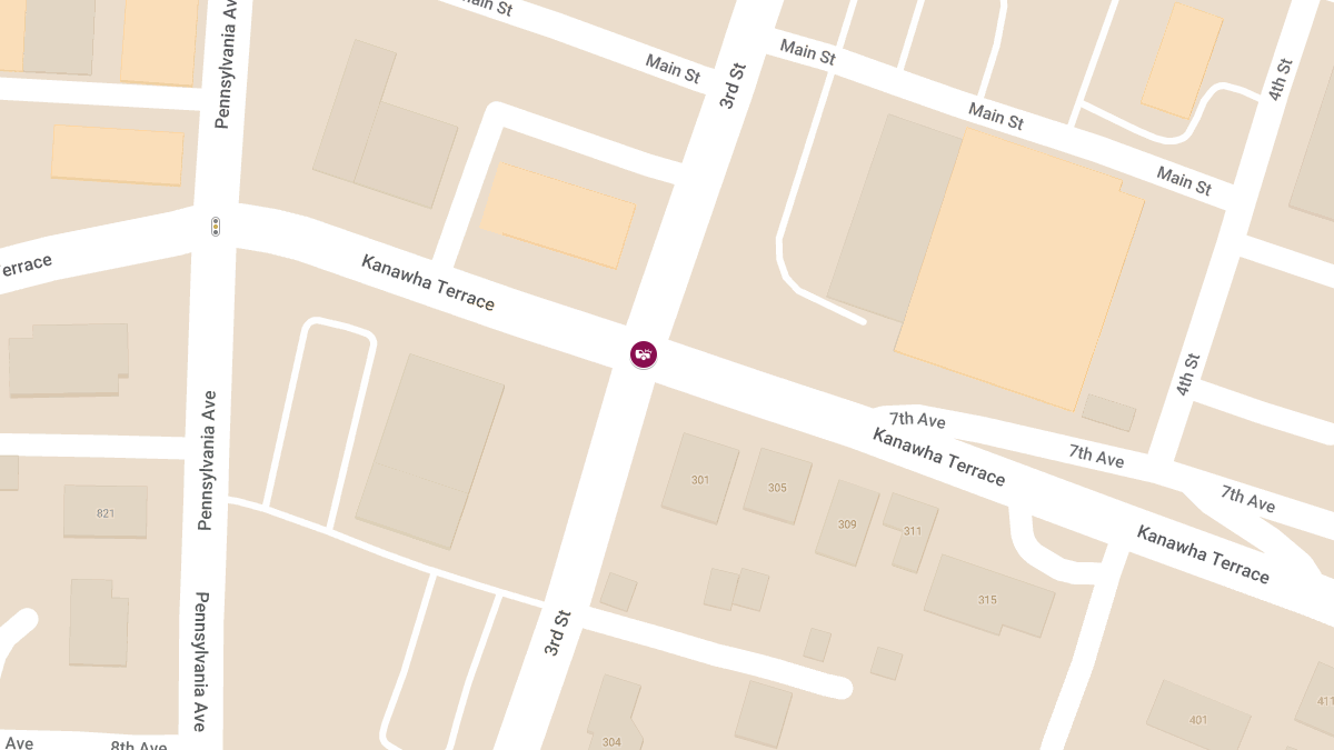 Injuries Reported After Crash at Kanawha Ter & 3rd St