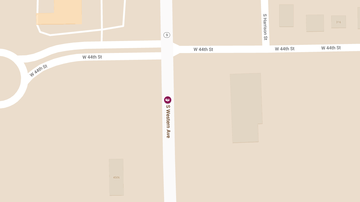 Injury Accident with Entrapment on 4400 Block of South Western