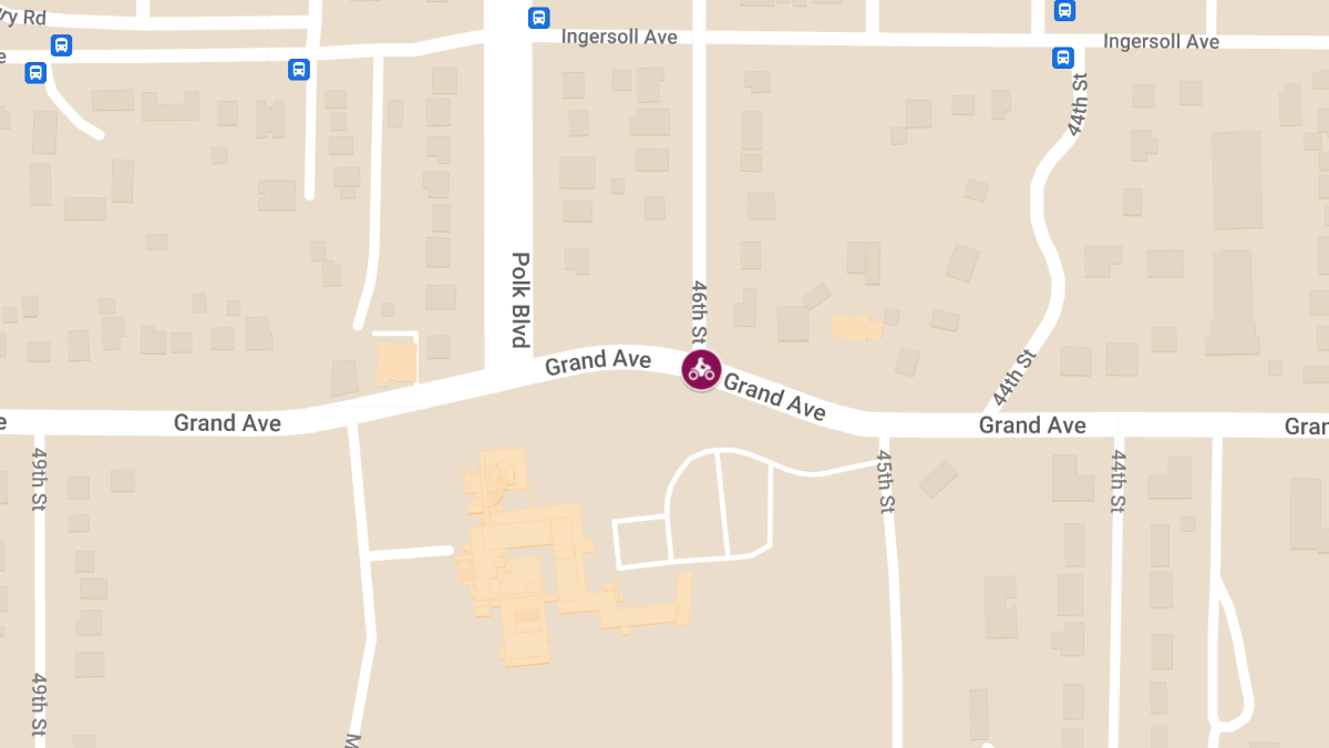 Motorcycle Crash with Injuries at 46th St & Grand Ave