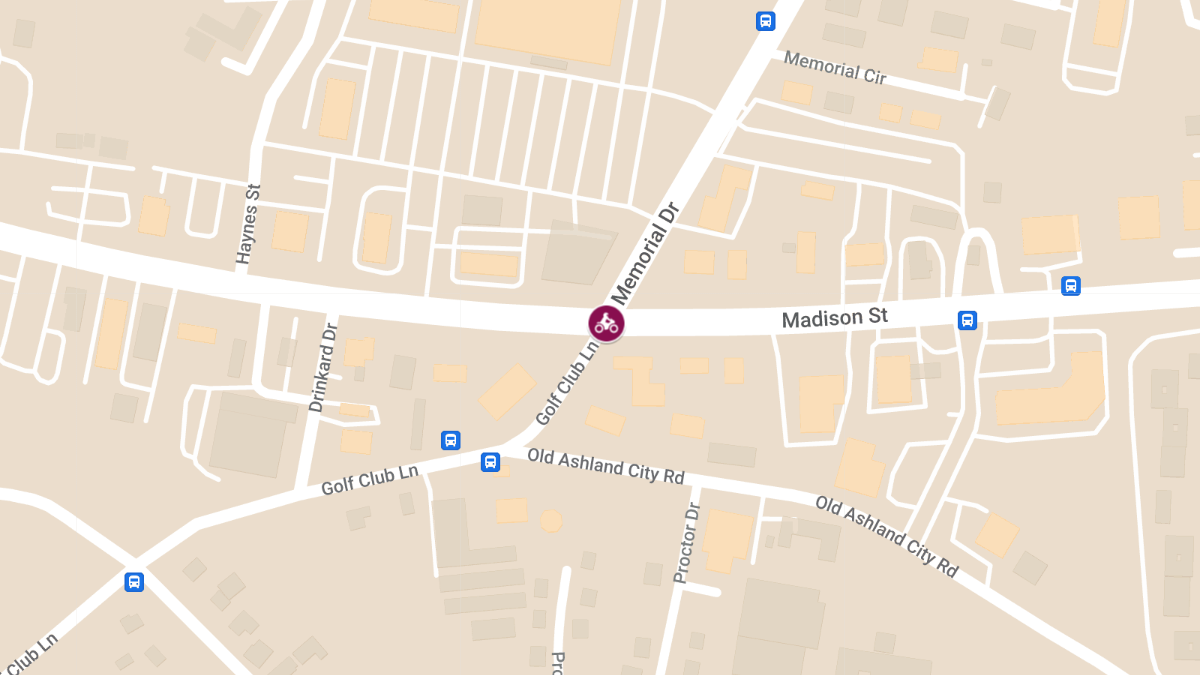 Motorcycle Crasht Golf Club Ln and Memorial Dr Causes Injuries