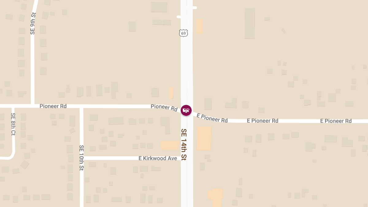 Multi-Vehicle Crash at SE 14th St & Pioneer Rd