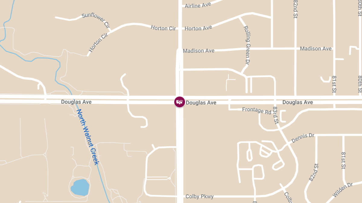 Personal Injury Accident at 86th St & Douglas Ave