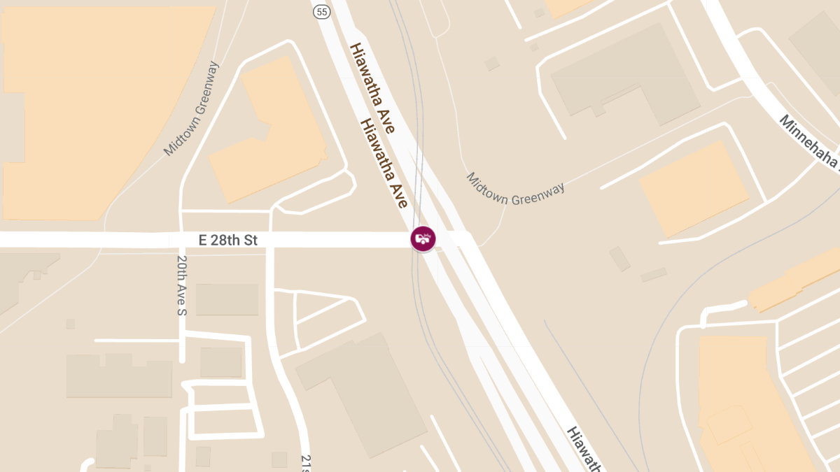 Vehicle Collision with Injuries at 28th St E & Hiawatha Ave