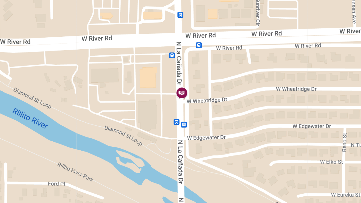 Vehicle Collision with Injuries at 4909 N La Canada Dr