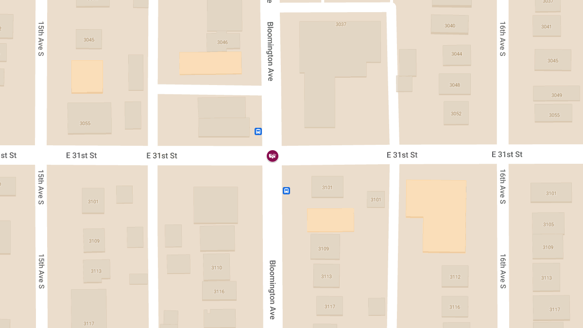 Vehicle Collision with Injuries at E 31st St and Bloomington Ave