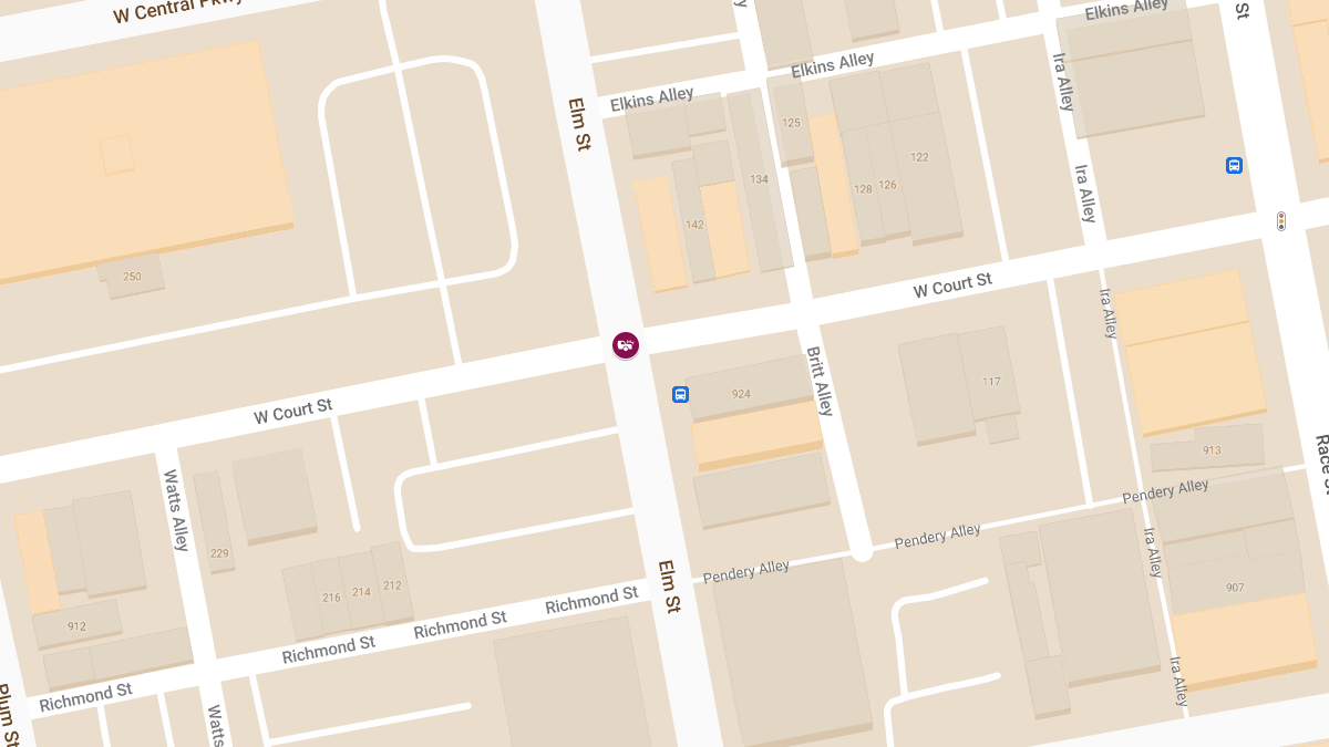 Vehicle Collision with Injuries at W Court St & Elm St