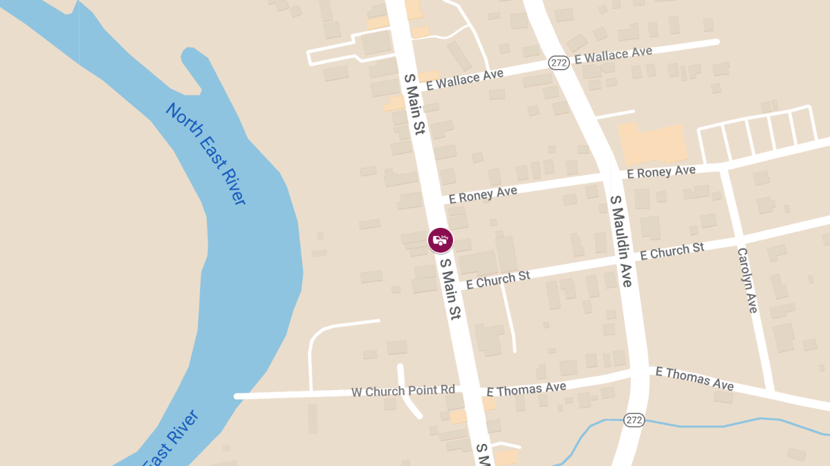 Vehicle Crash at 305 S Main St