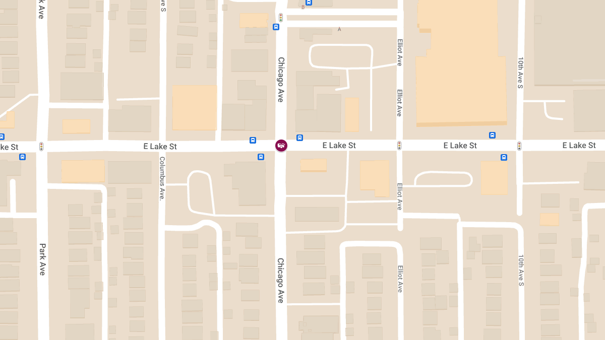 Vehicle Crash at Chicago Ave & Lake St E Causes Injuries