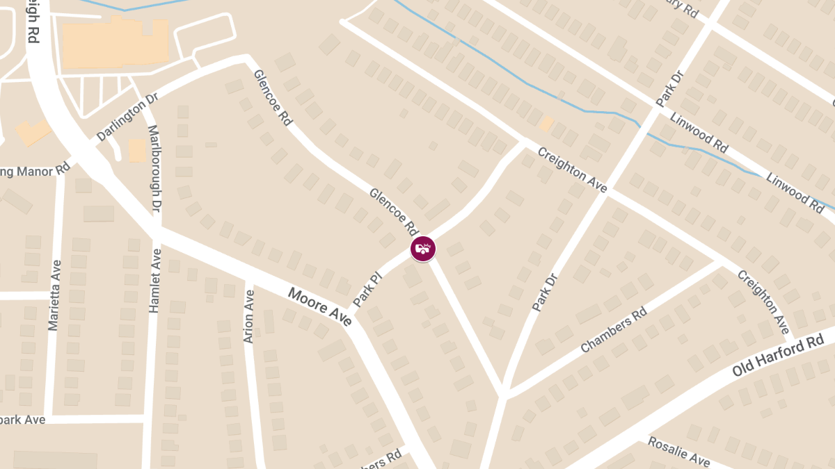 Car Collision with Injuries at Gl encoe Rd & Park Pl