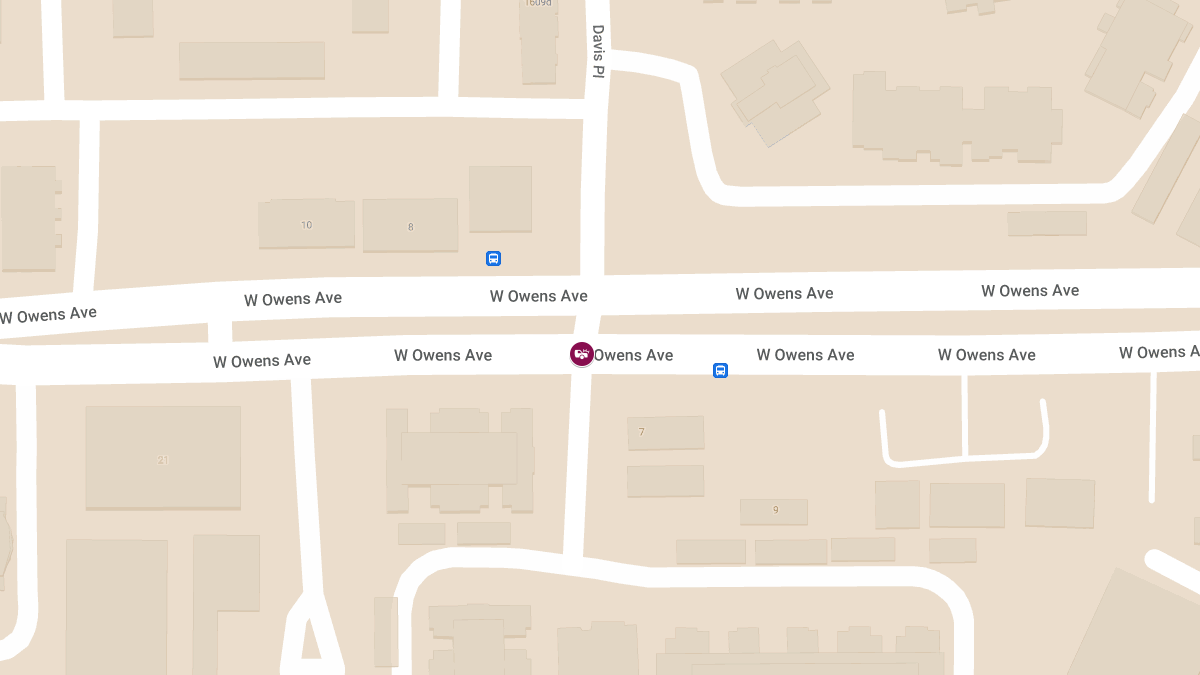 Collision with Injuries at Davis Pl & W Owens Ave