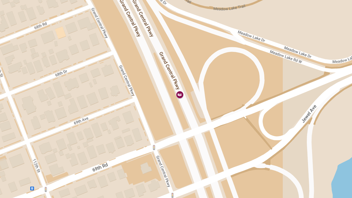 Collision with Injuries on Grand Central Parkway W at Exit 23