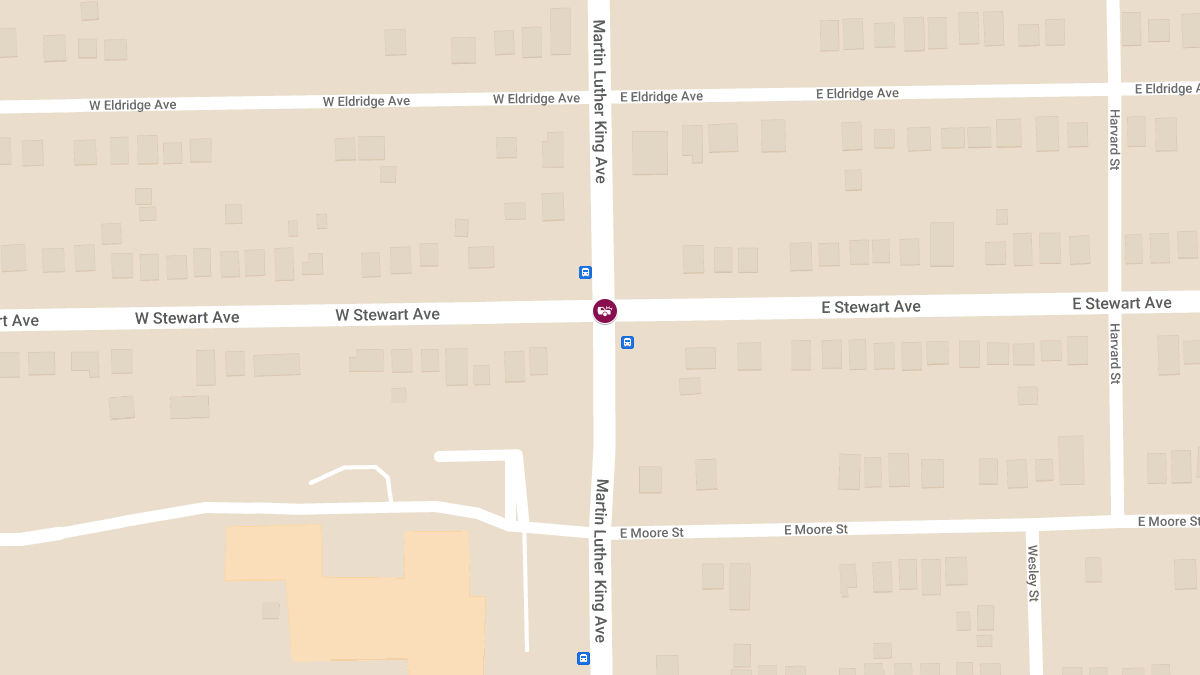 Crash with Injuries Reported at E Stewart Ave & ML King Ave