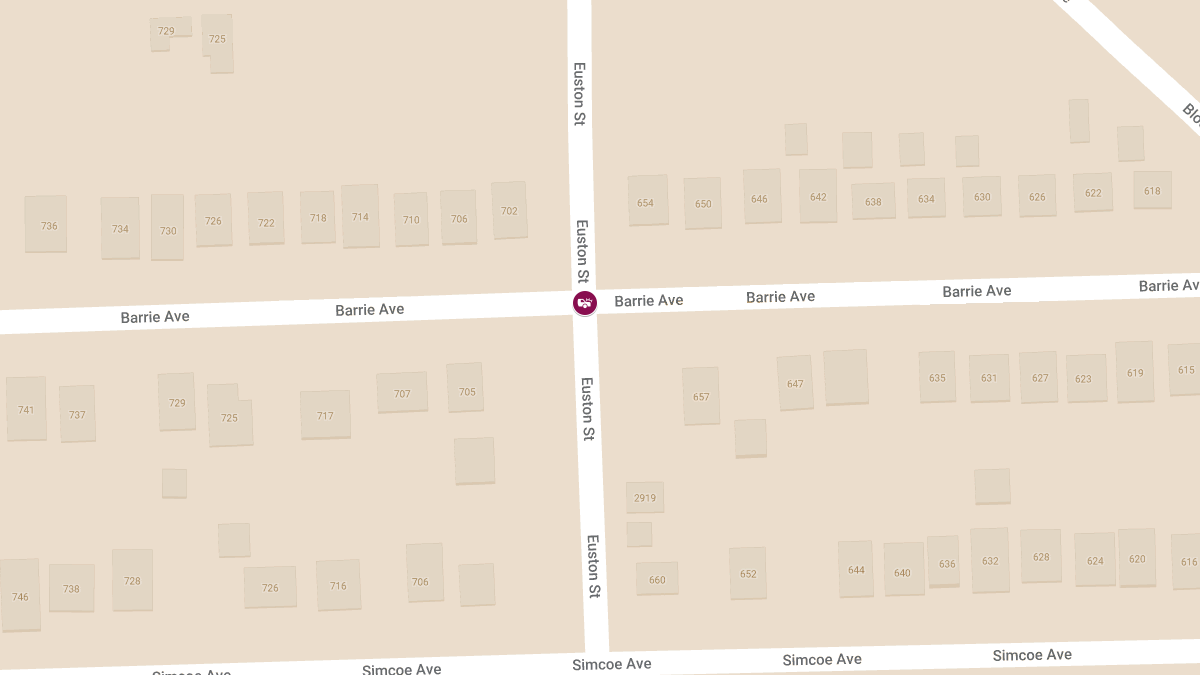 Crash with Injuries at Barrie Ave & Euston St