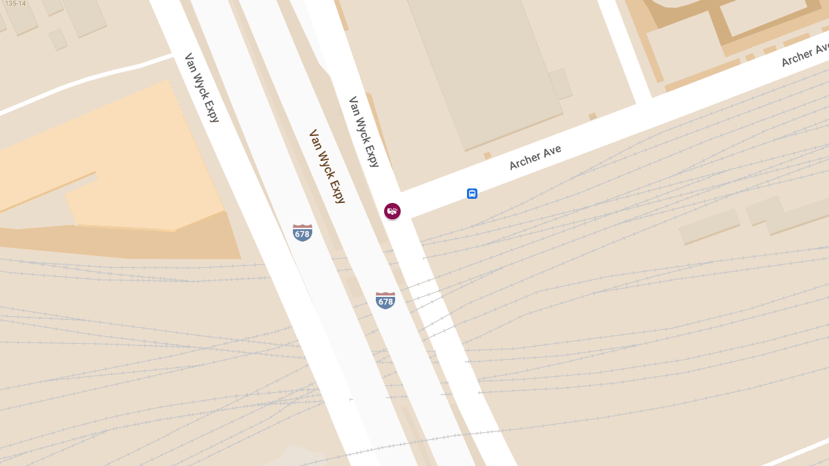 Crash with Injuries at Van Wyck Expy & 40 Archer Ave