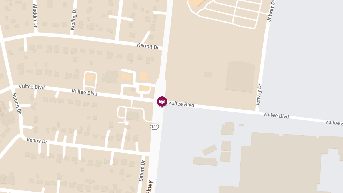 Crash with Injuries on Briley Pkwy at Vultee Blvd