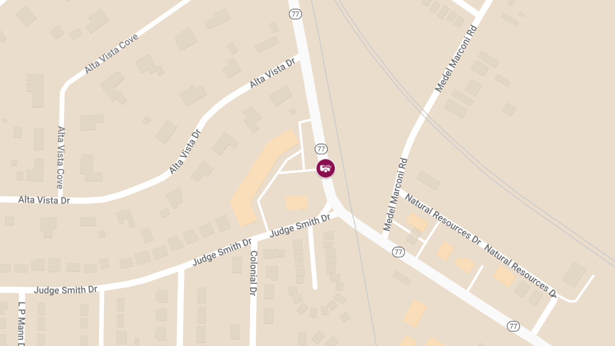Crash with Injury at Valero Marion on Highway 77