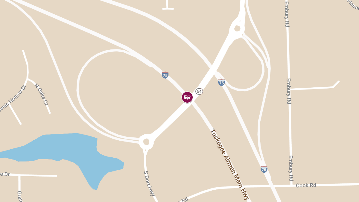 Crash with Personal Injury at SB I-75 & Dort Hwy Just N of
