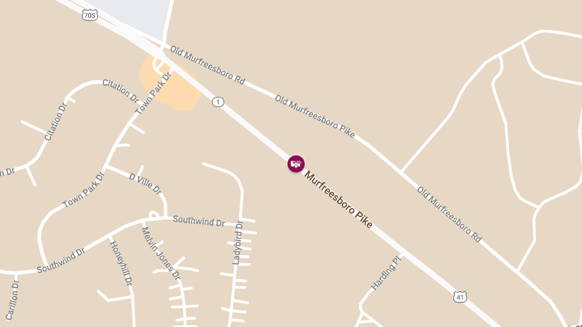 Injuries in Crash at 2101 Murfreesboro Pike