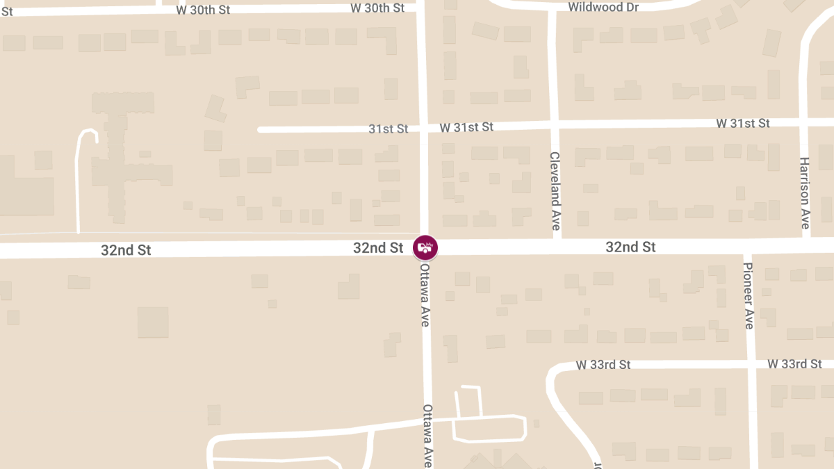 Injury Accident at Ottawa Ave & W 32nd St