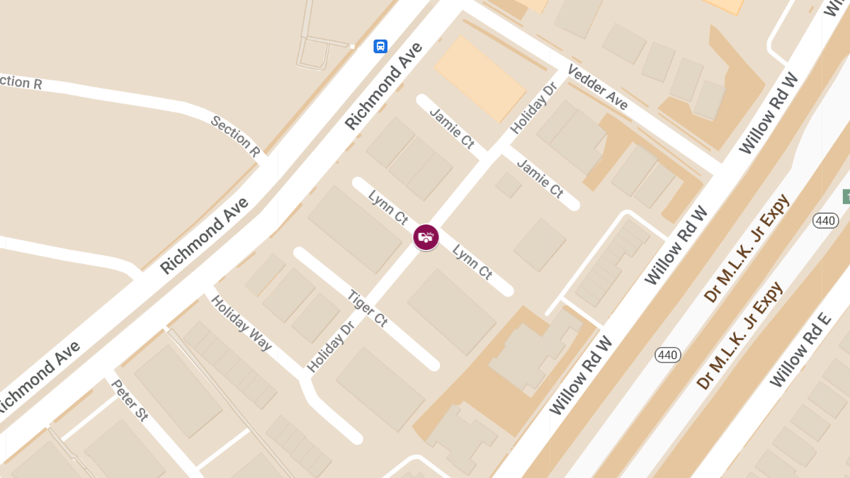 Multi-Vehicle Collision Blocking Traffic at Holiday Dr & Lynn Ct