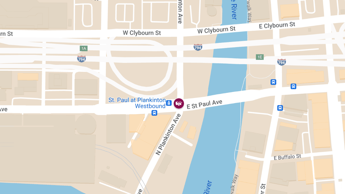 Three-Vehicle Accident with Injuries at Les Paul Pkwy & St Paul Ave