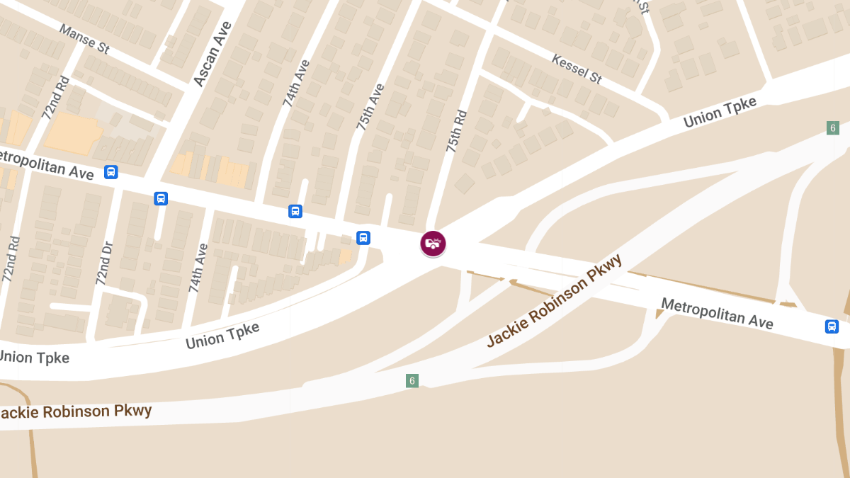 Two-Vehicle Collision with Injuries at Metropolitan Ave & Union Tpke