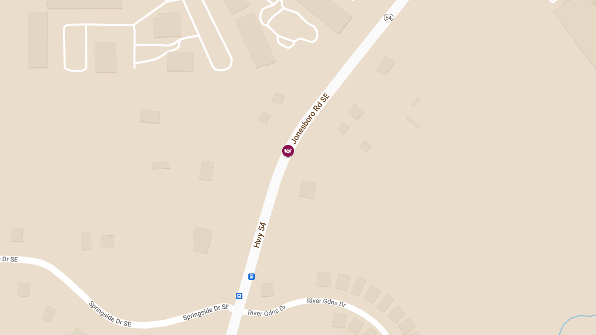 Two-Vehicle Collision with Injuries on Jonesboro Rd SE